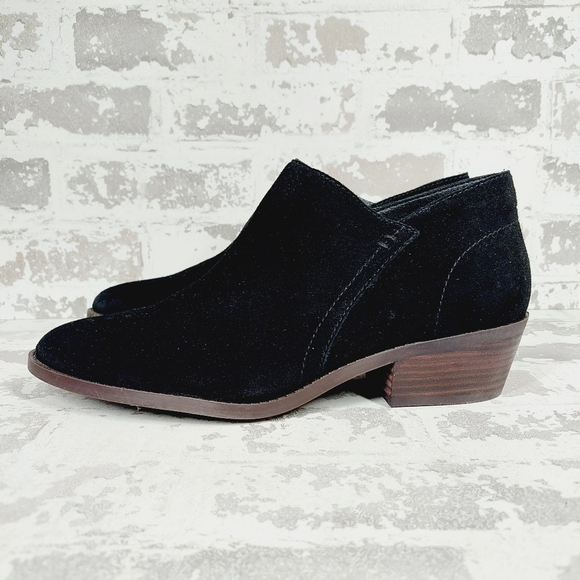 New Lucky brand Fanky Black Suede Zip Up Ankle Booties V654 - Picture 1 of 11